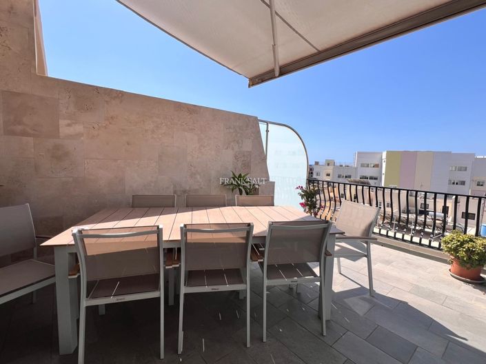 Image No.8-3 Bed Property for sale