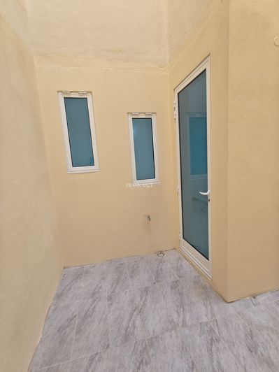 Image No.10-3 Bed Property for sale