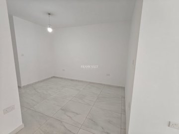 ed14616e-5007-4547-af5d-b97988e3ab34