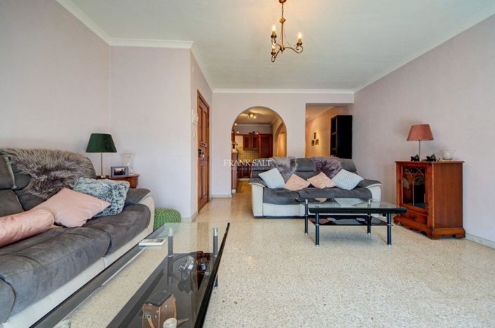 Image No.13-2 Bed Property for sale