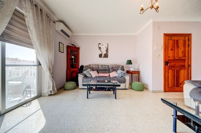 Image No.15-2 Bed Property for sale