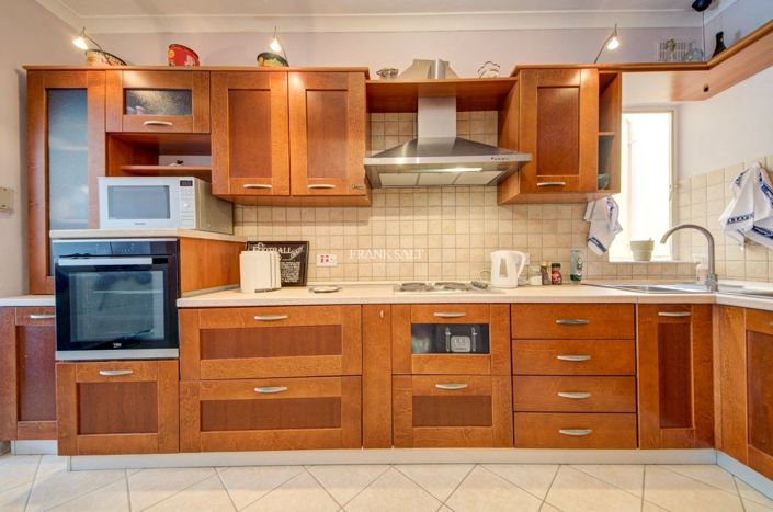 Image No.3-2 Bed Property for sale