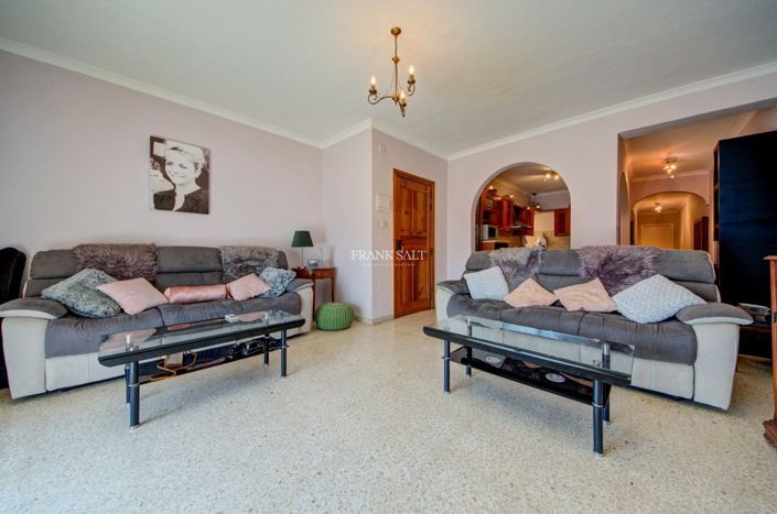 Image No.25-2 Bed Property for sale