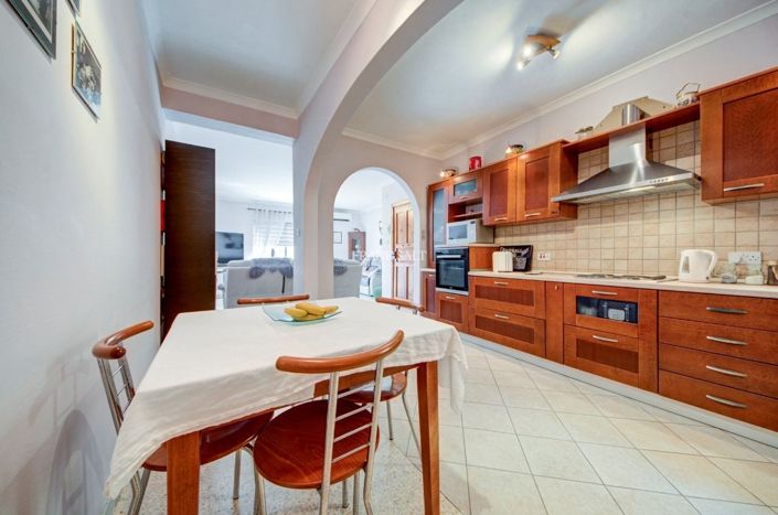 Image No.4-2 Bed Property for sale