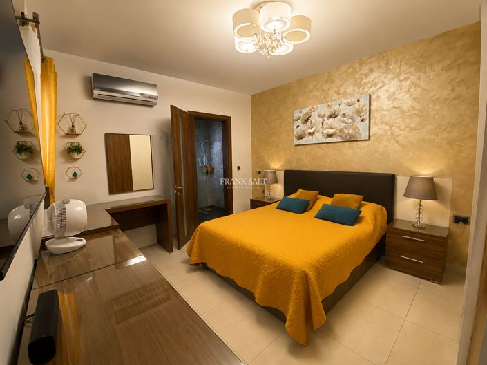 Image No.3-2 Bed Property for sale