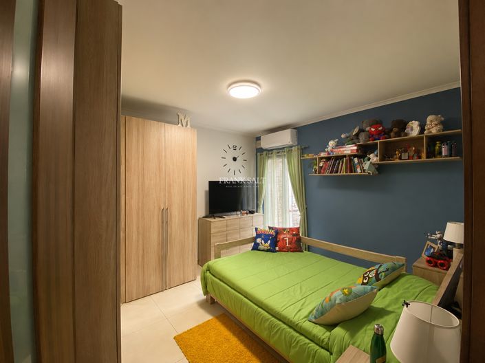 Image No.5-2 Bed Property for sale