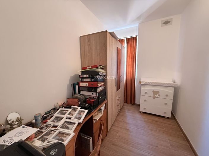 Image No.7-3 Bed Property for sale