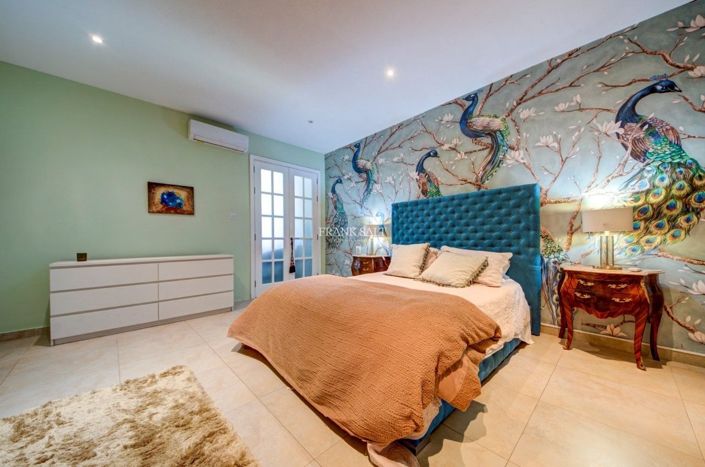 Image No.25-2 Bed Property for sale