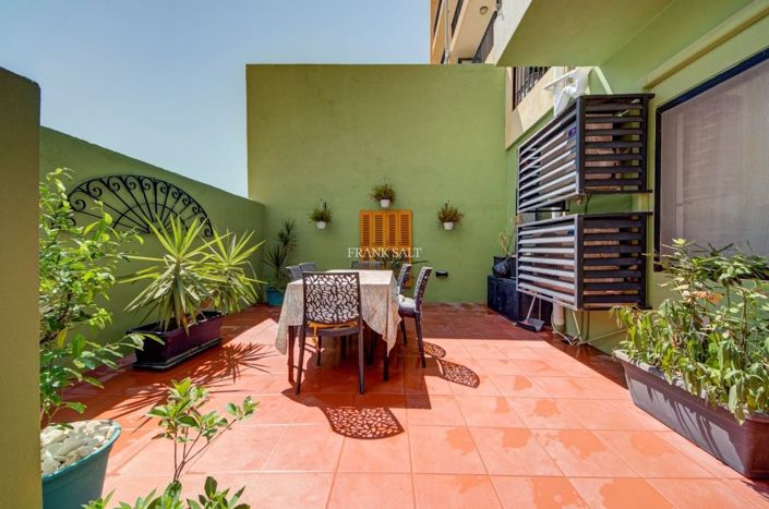 Image No.30-2 Bed Property for sale