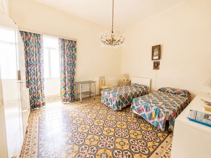 Image No.7-3 Bed Property for sale
