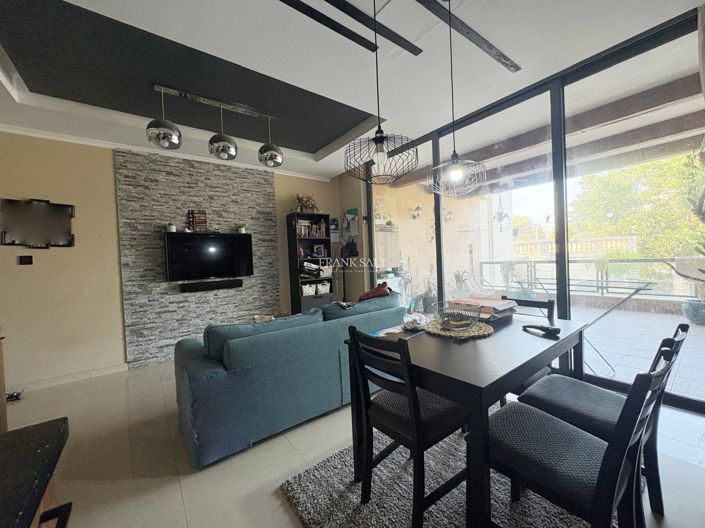 Image No.2-3 Bed Property for sale