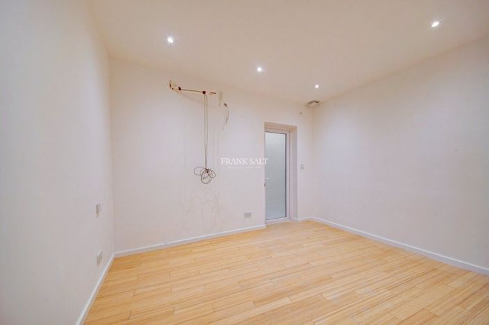 Image No.18-Propriété de 1 chambre à vendre à Attard