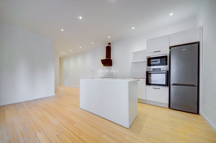Image No.5-Propriété de 1 chambre à vendre à Attard