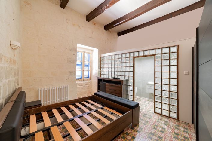 Image No.24-4 Bed Property for sale