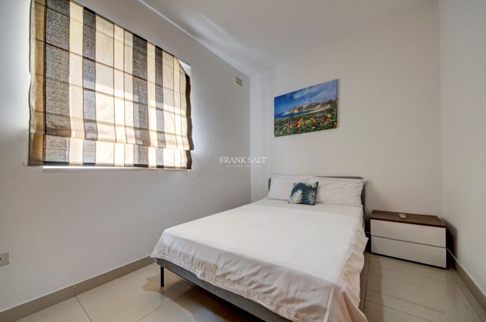 Image No.19-3 Bed Property for sale