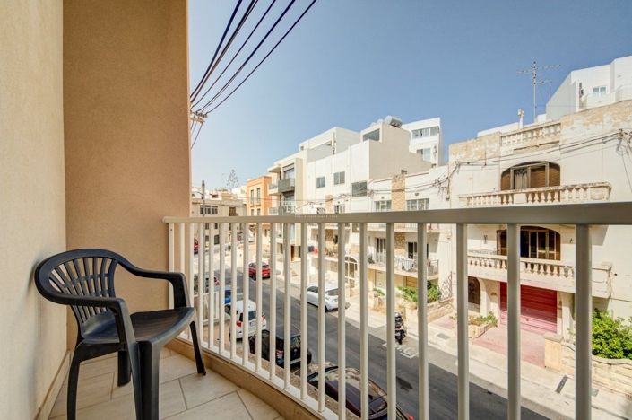 Image No.31-3 Bed Property for sale
