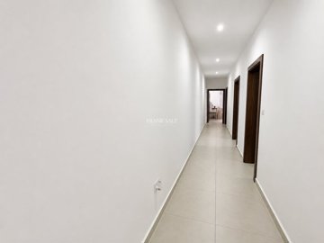 ccc056f6-942c-406a-9a9f-be359ef01815