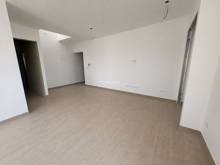 Image No.4-1 Bed Property for sale