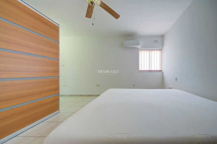 Image No.16-2 Bed Property for sale