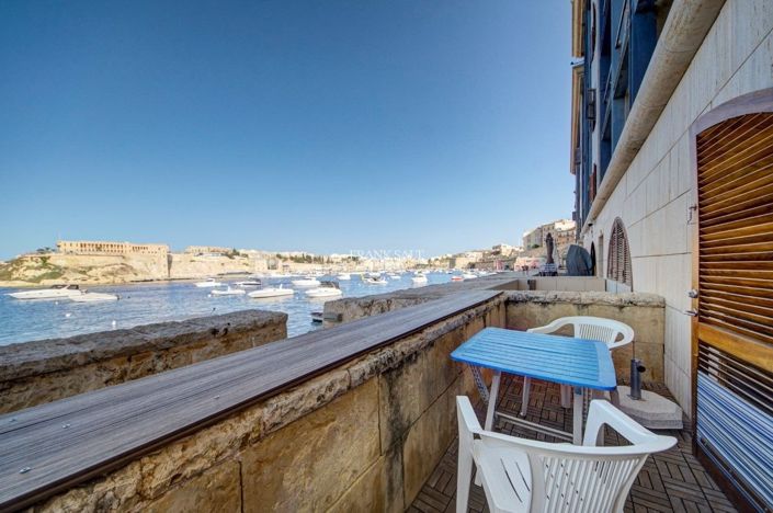 Image No.25-3 Bed Property for sale
