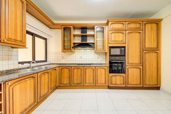 Image No.4-3 Bed Property for sale