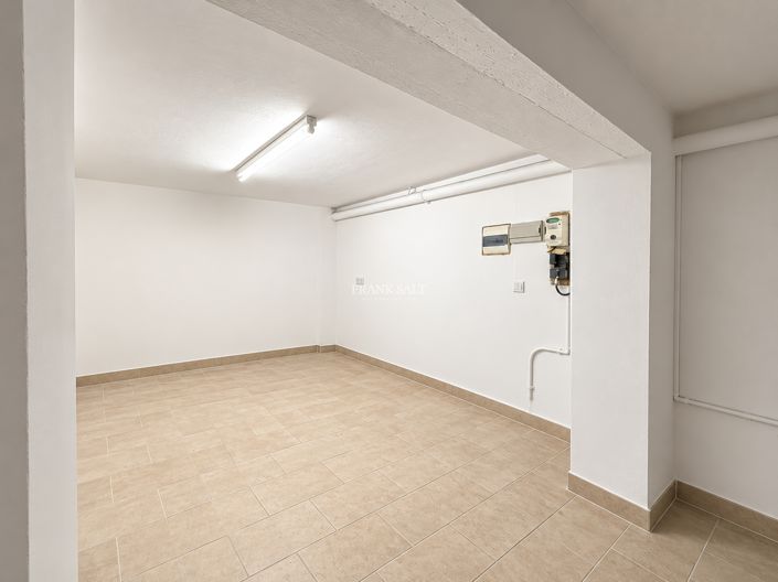 Image No.17-Propriété de 6 chambres à vendre à Swieqi