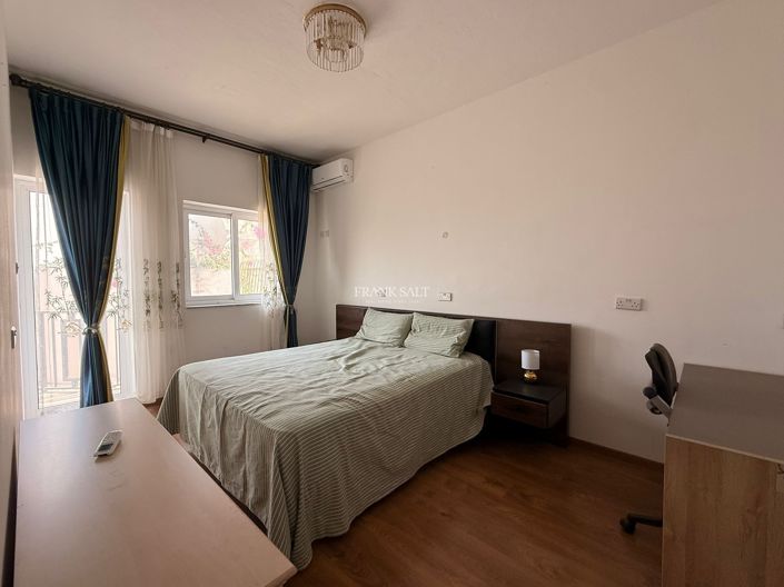 Image No.6-Propriété de 6 chambres à vendre à Swieqi