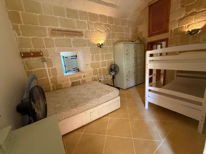 Image No.9-Propriété de 4 chambres à vendre à Gharb
