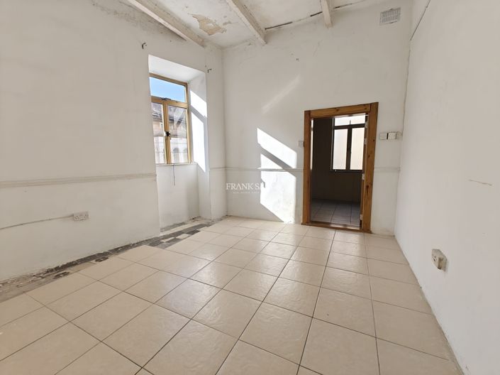 Image No.2-Propriété de 3 chambres à vendre à Paola