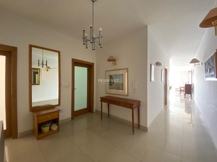 Image No.5-3 Bed Property for sale