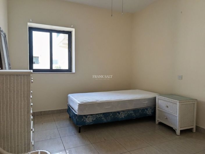 Image No.8-3 Bed Property for sale