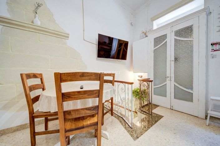 Image No.16-2 Bed Property for sale