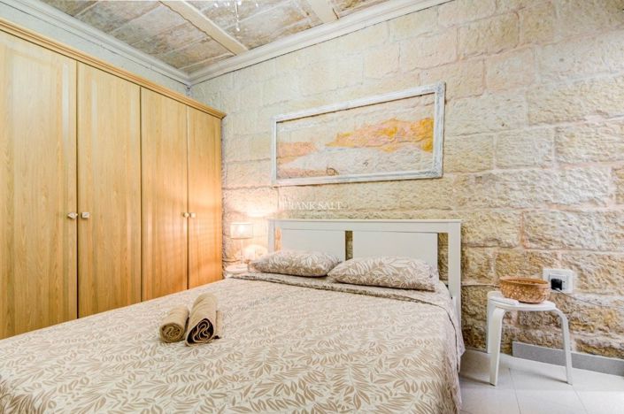 Image No.34-2 Bed Property for sale