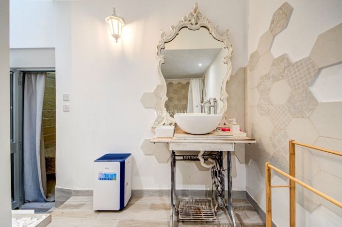 Image No.39-2 Bed Property for sale