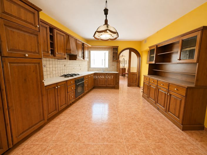 Image No.2-Propriété de 3 chambres à vendre à Birkirkara