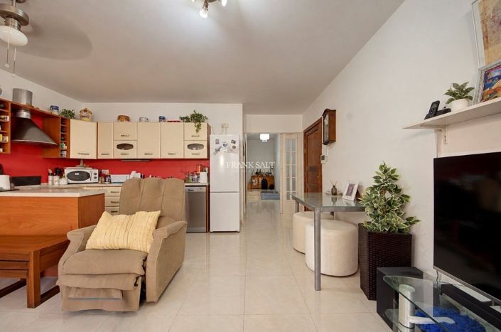Image No.8-3 Bed Property for sale