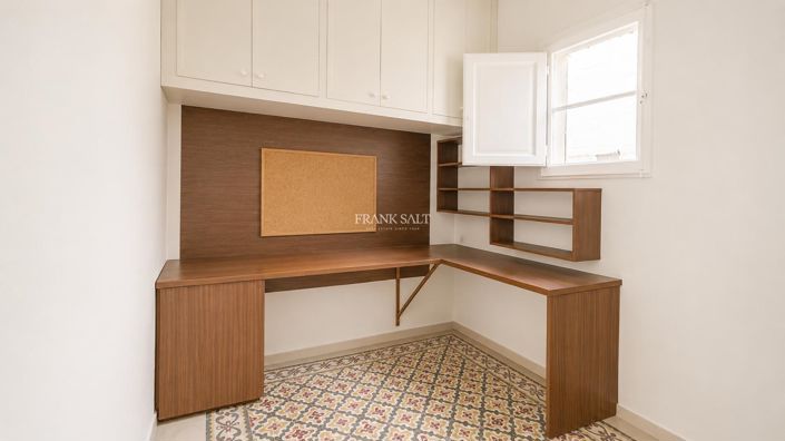 Image No.4-Propriété de 3 chambres à vendre à Sliema