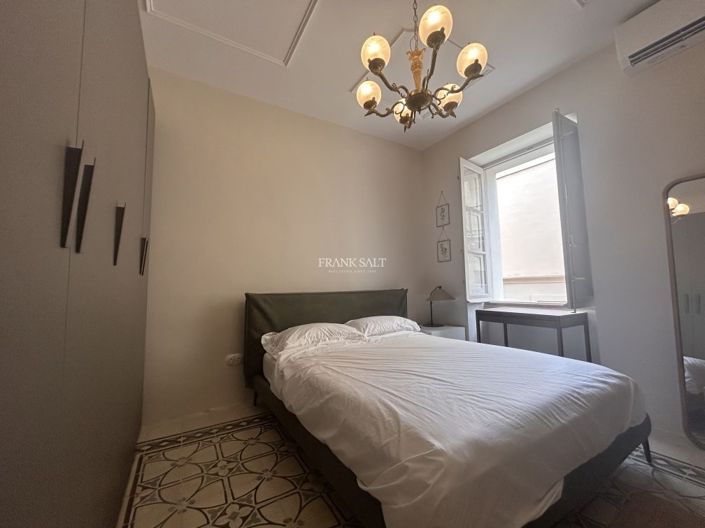 Image No.5-1 Bed Property for sale