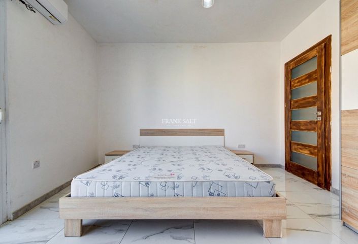 Image No.17-3 Bed Property for sale