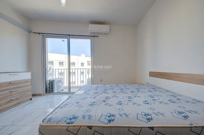 Image No.20-3 Bed Property for sale