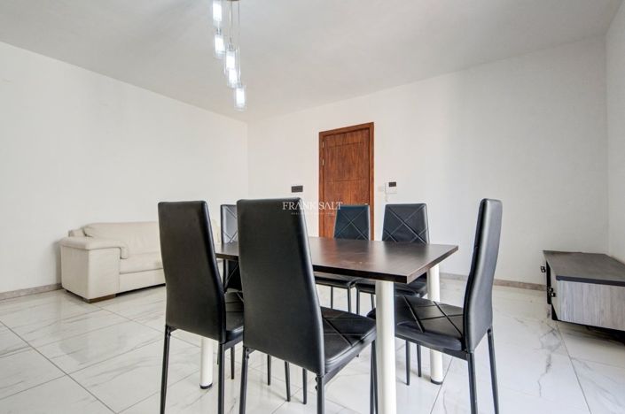 Image No.5-3 Bed Property for sale