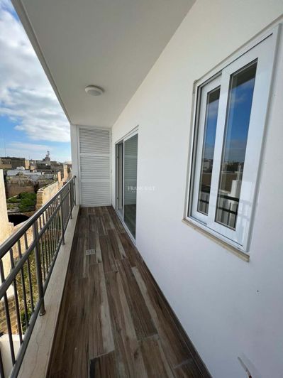 Image No.2-3 Bed Property for sale