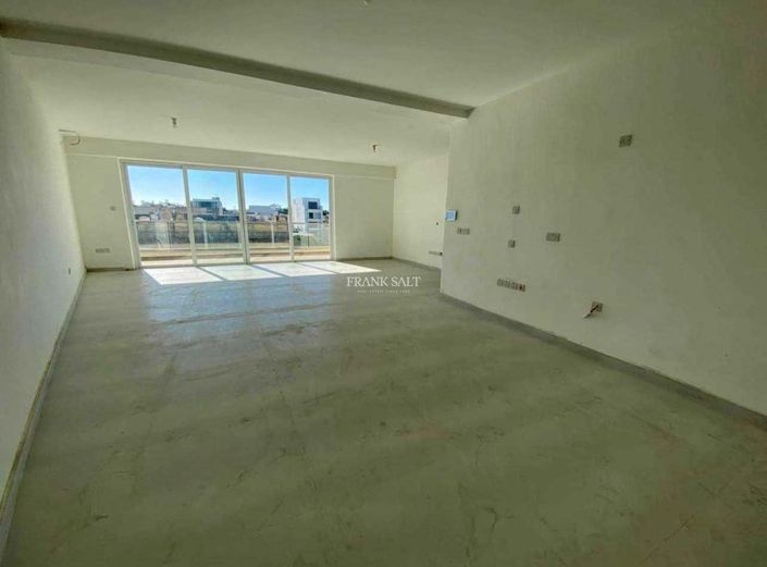 Image No.4-3 Bed Property for sale