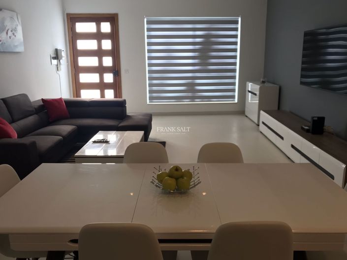Image No.2-3 Bed Property for sale