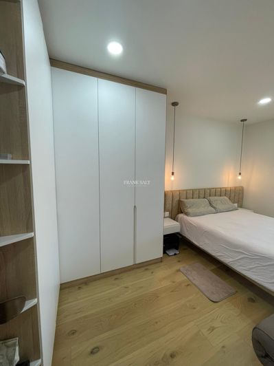 Image No.8-3 Bed Property for sale