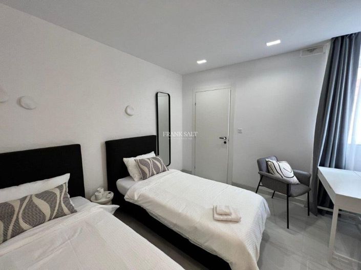 Image No.17-2 Bed Property for sale