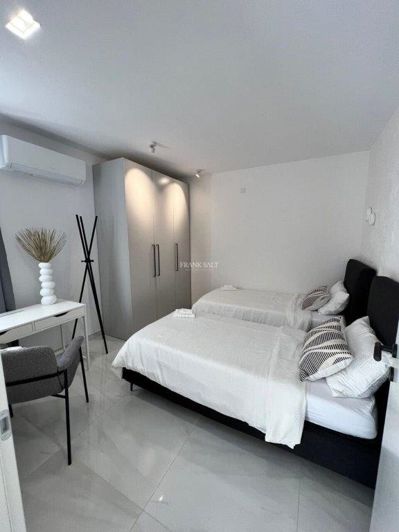 Image No.18-2 Bed Property for sale
