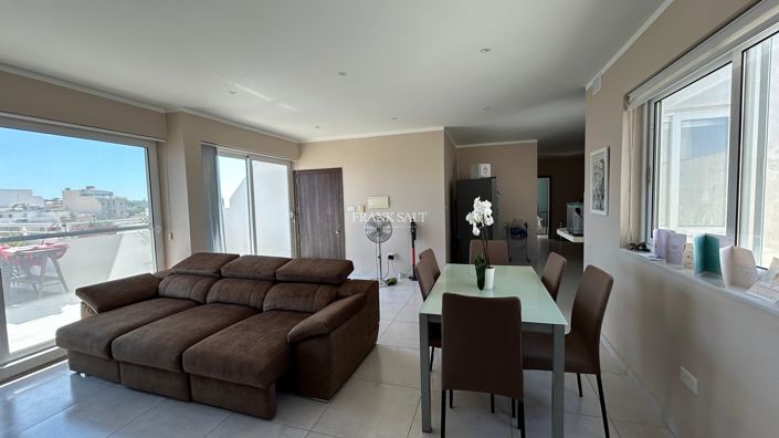 Image No.4-3 Bed Property for sale
