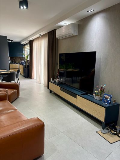 Image No.5-3 Bed Property for sale