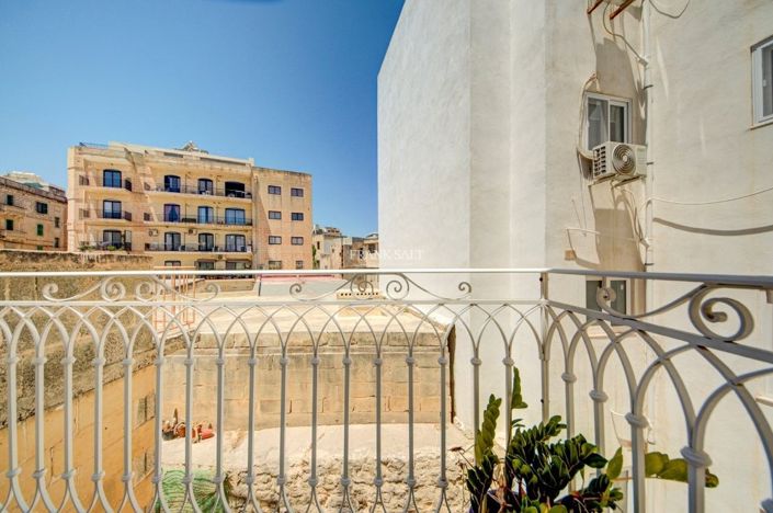 Image No.21-4 Bed Property for sale